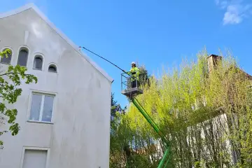 mycie z wykorzystaniem podnośnika koszowego