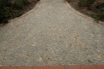 kostka granitowa po myciu i piaskowaniu piaskiem kwarcowym